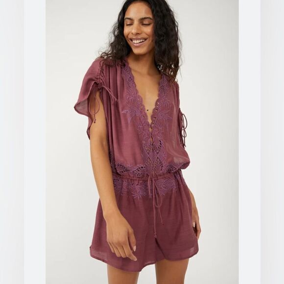 NEW Free People Weila Romper plum Floral Embroidered size XS - Picture 1 of 12